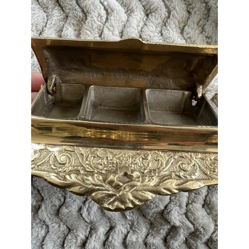 1930s ANTIQUE METAL DESKTOP INKWELL INKSTAND